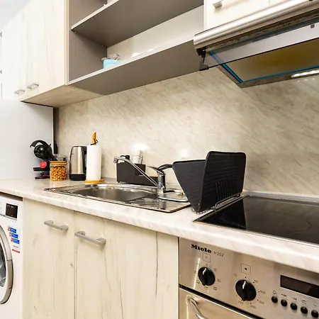 Διαμέρισμα 'ozi' Quite Place In Perfect Center *