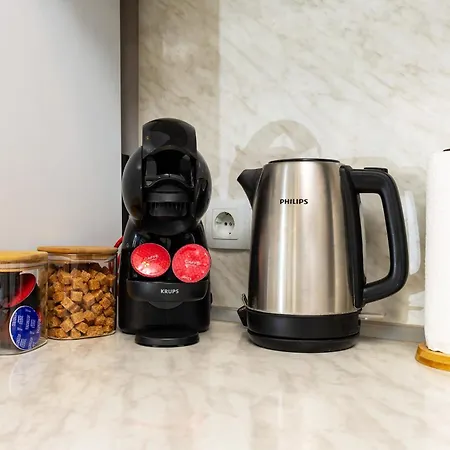 'ozi' Quite Place In Perfect Center Apartment *