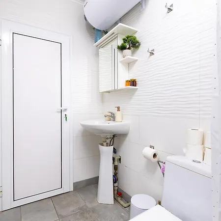 'ozi' Quite Place In Perfect Center Plovdiv