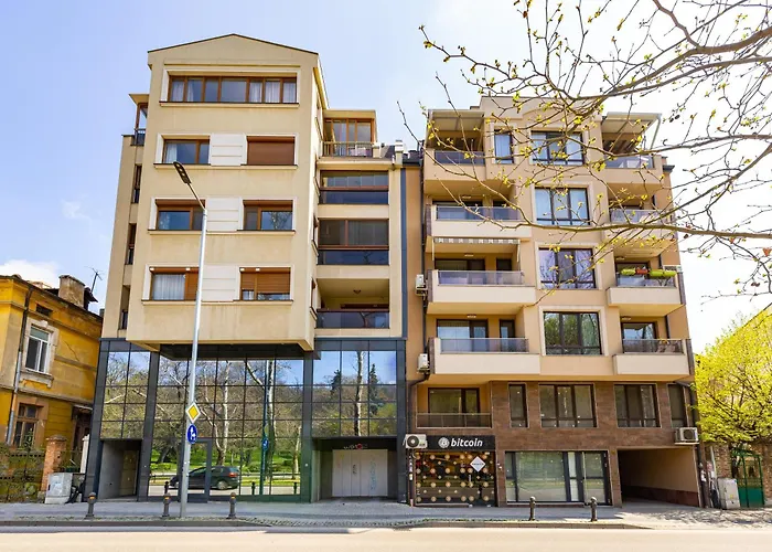 'ozi' Quite Place In Perfect Center *