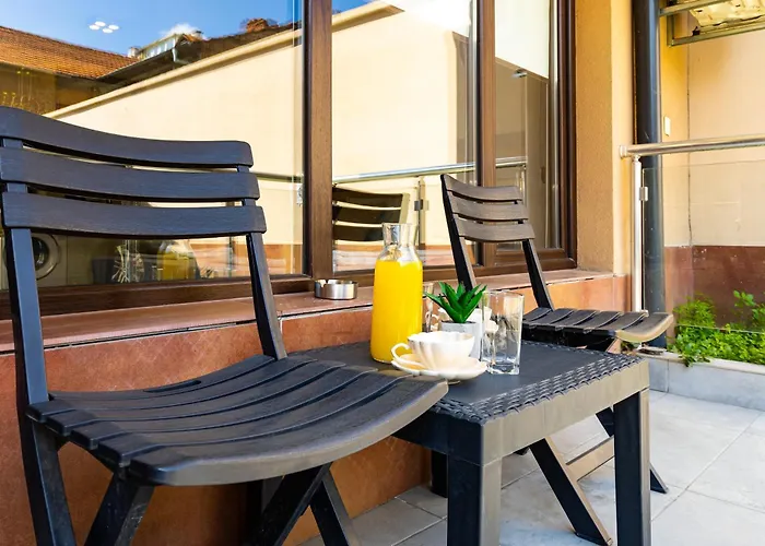 'ozi' Quite Place In Perfect Center Апартаменты